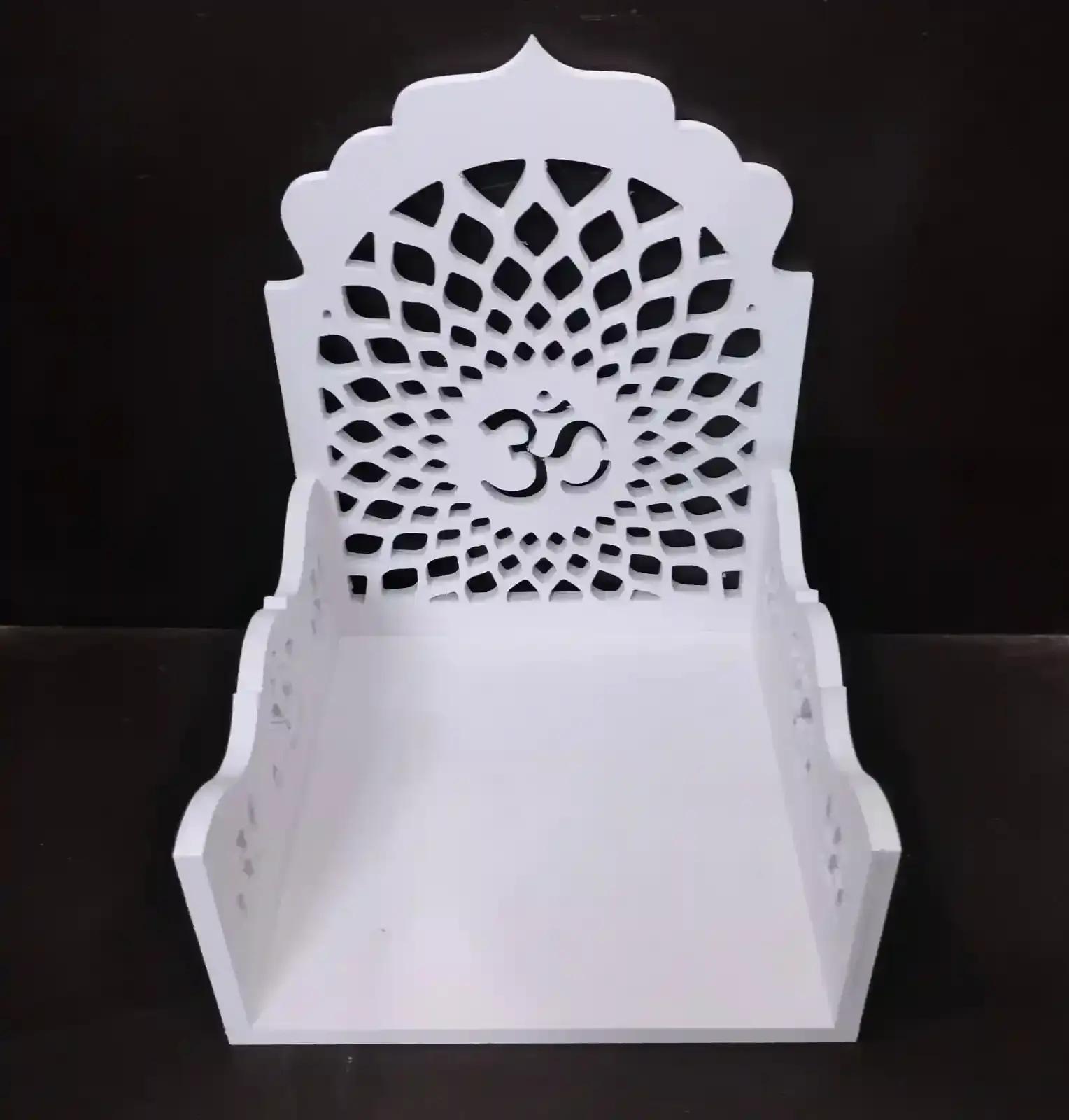 Rave Creations Decorative White Arched Lattice Design ganpati makar with Om Symbol, 25 cm