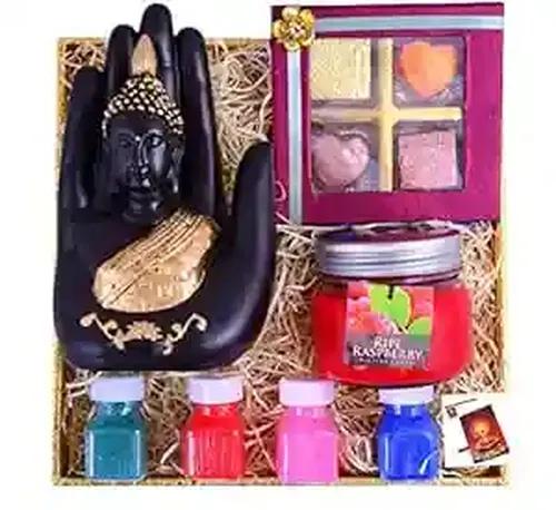 MANTOUSS Diwali Sweets Gift Box/Diwali Chocolate Gift Pack-Decorated Tray+Handmade Chocolate Box+Showpiece figurine+Scented Candle in Big jar+4 Rangoli Colours+Deepawali Greeting Card