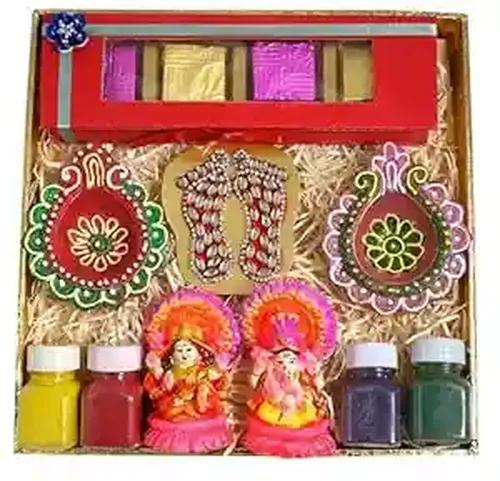 MANTOUSS Diwali gift box/diwali gift hampers/diwali gifts-decorated tray+Handcrafted chocolate box+2 earthen diya+Showpiece Figurine+paduka set+4 rangoli colours+Diwali Greeting Card