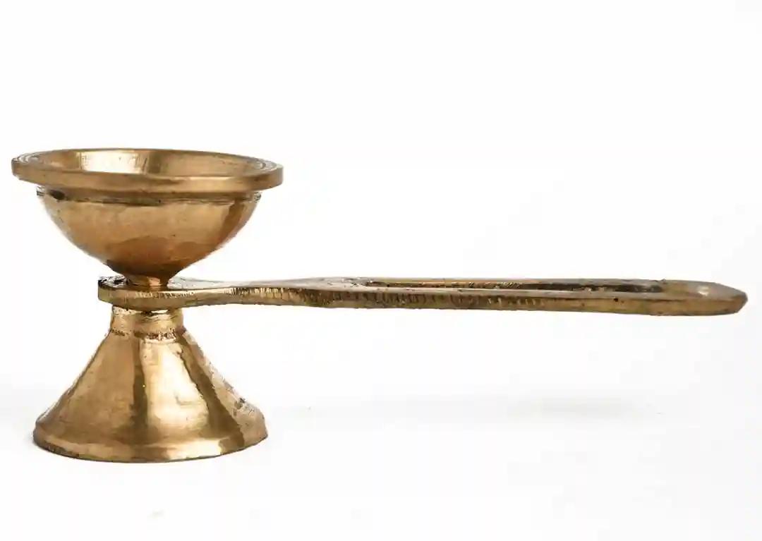 ALODIE - Brass Kapoor Dani | Kapoor Diya Stand | Kapur for Puja | Dhoop Holder | Kapoor Dani for Puja | Dhup Dani Brass Diya Stand | Kapoor Dani for Puja Brass